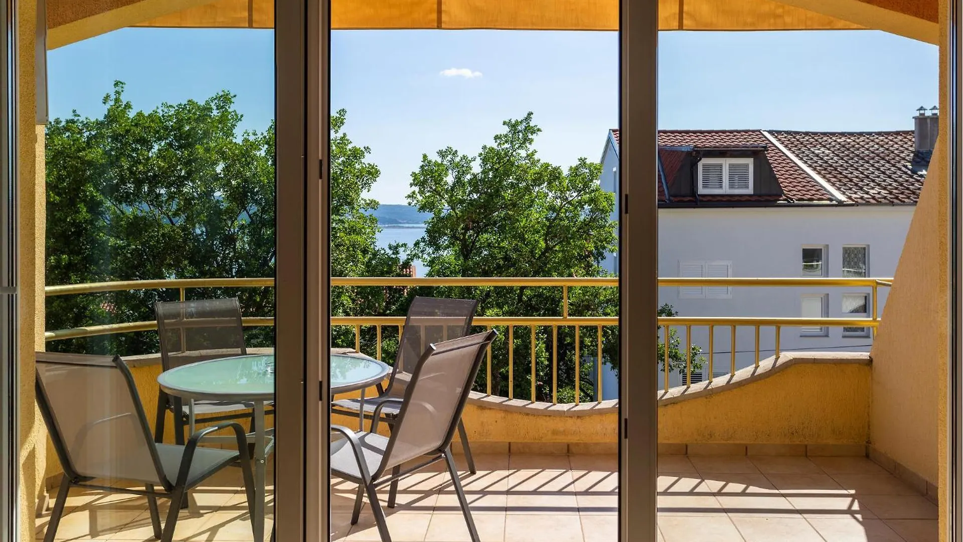Lovely Apartment In Dramalj With Kitchen 0*,  Croatia